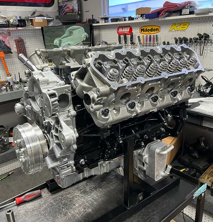 Ford Godzilla V8 Crate Engine 1