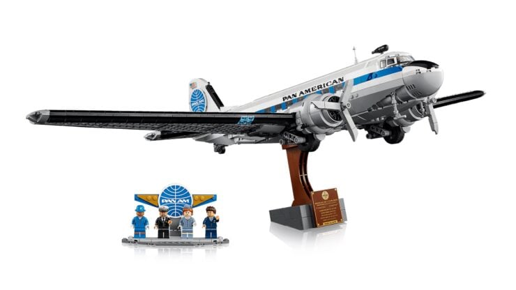 Lego Douglas DC-3 Pan Am Airliner 16