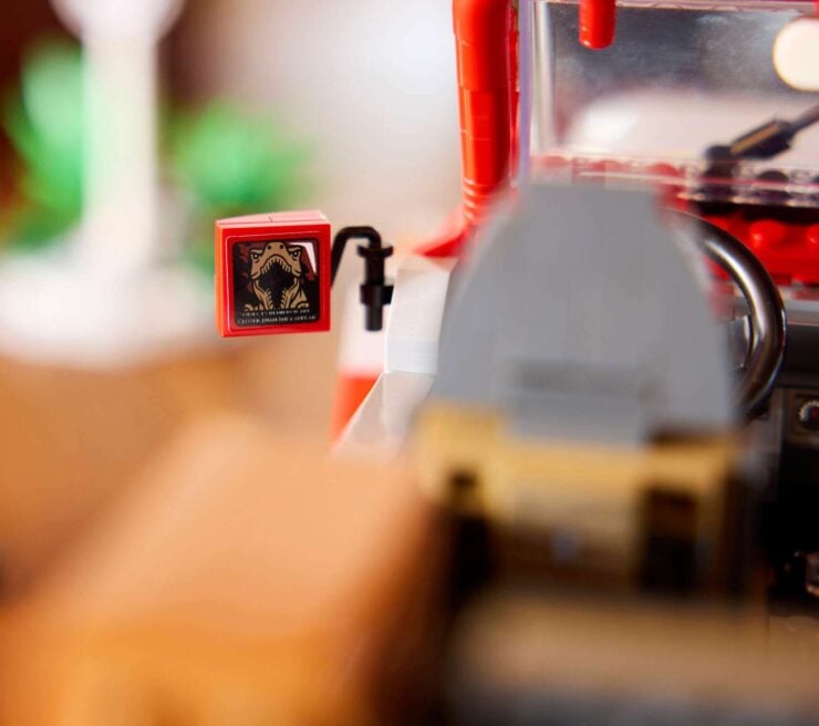 Lego Jurassic Park Jeep Wrangler 11
