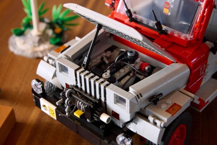Lego Jurassic Park Jeep Wrangler 13