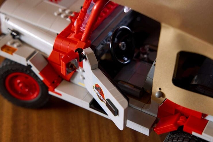 Lego Jurassic Park Jeep Wrangler 14
