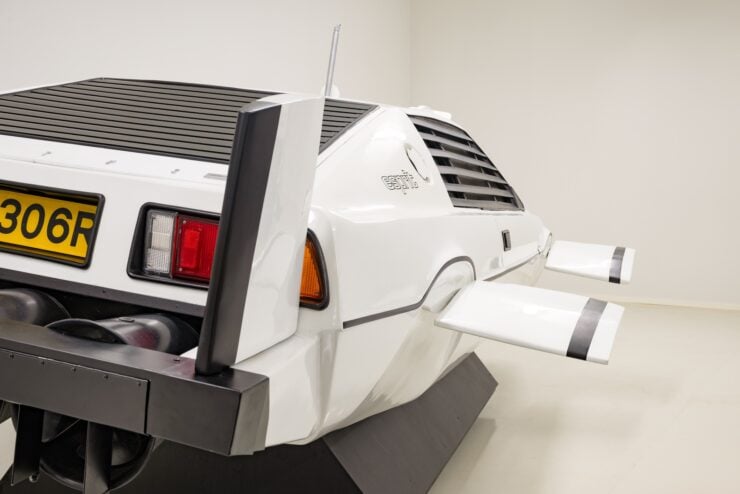 Lotus Esprit The Spy Who Loved Me Car 15