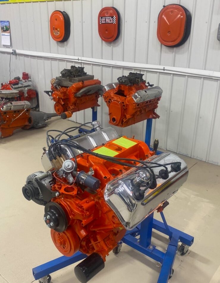 Mopar 426 Hemi V8 1