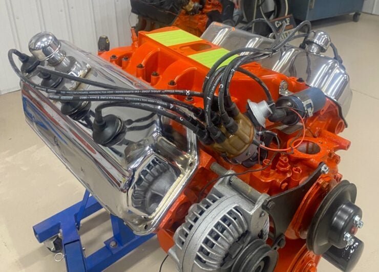 Mopar 426 Hemi V8 2