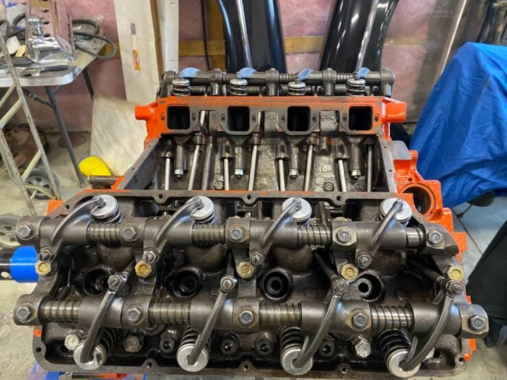 Mopar 426 Hemi V8 6