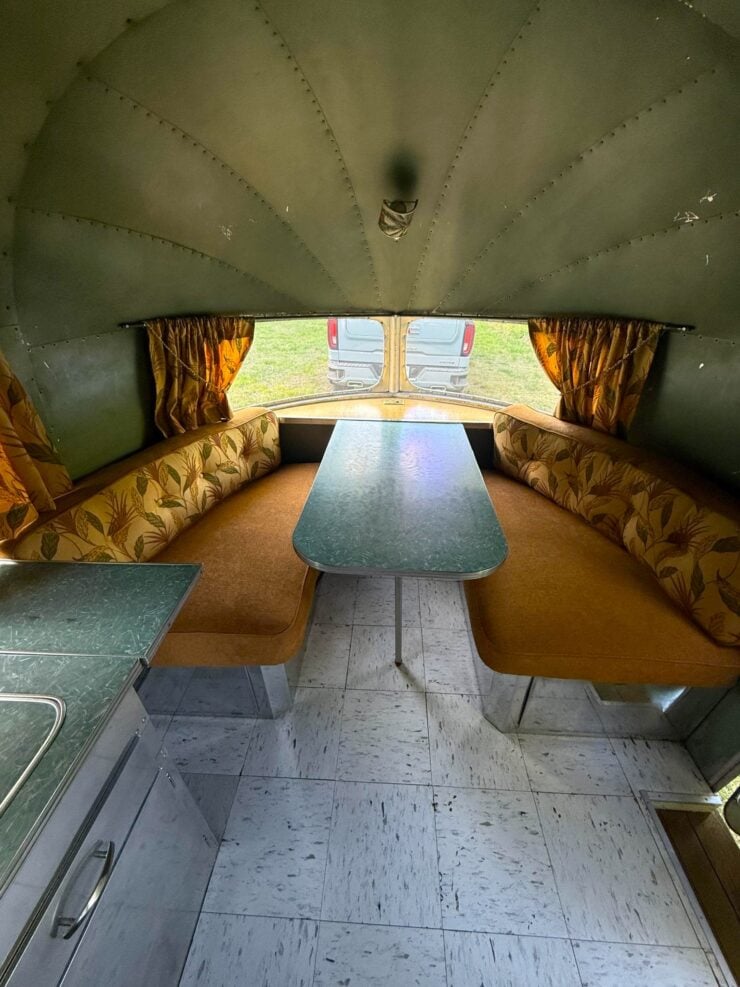 Silver Streak Clipper Camper 11