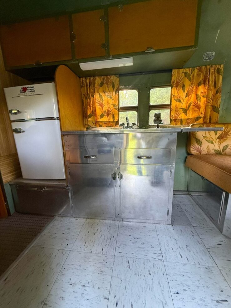 Silver Streak Clipper Camper 16