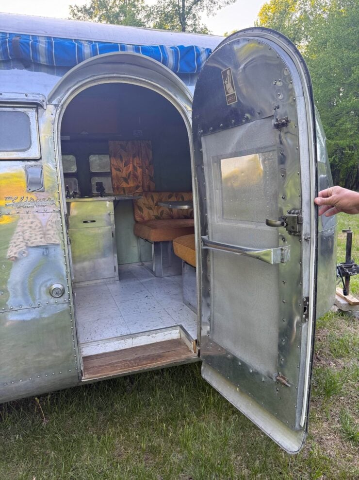 Silver Streak Clipper Camper 9