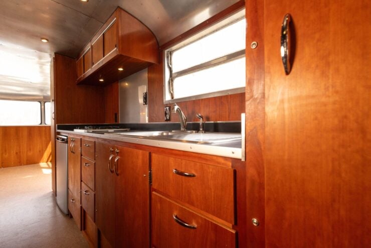 Spartan Royal Mansion Trailer 16