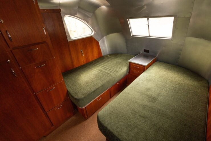 Spartan Royal Mansion Trailer 19