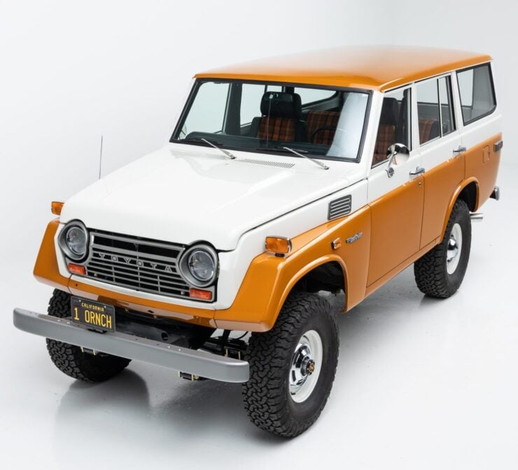 Toyota Land Cruiser FJ55 17