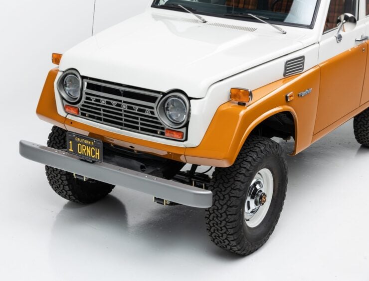 Toyota Land Cruiser FJ55 19