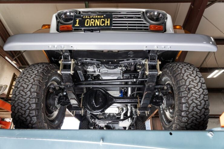 Toyota Land Cruiser FJ55 20