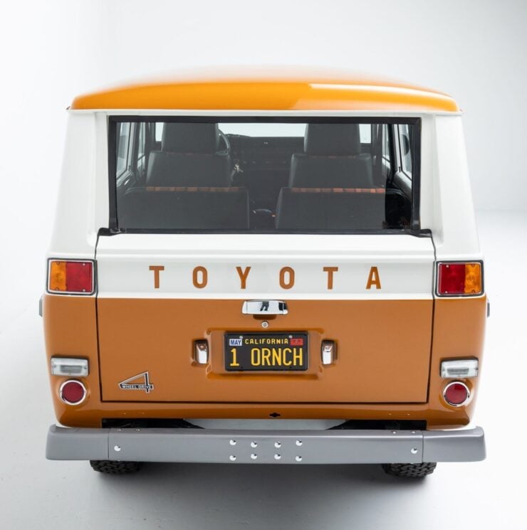 Toyota Land Cruiser FJ55 21