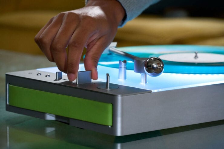 Trettitre Wall-Mounted Vinyl + CD + Cassette System 2