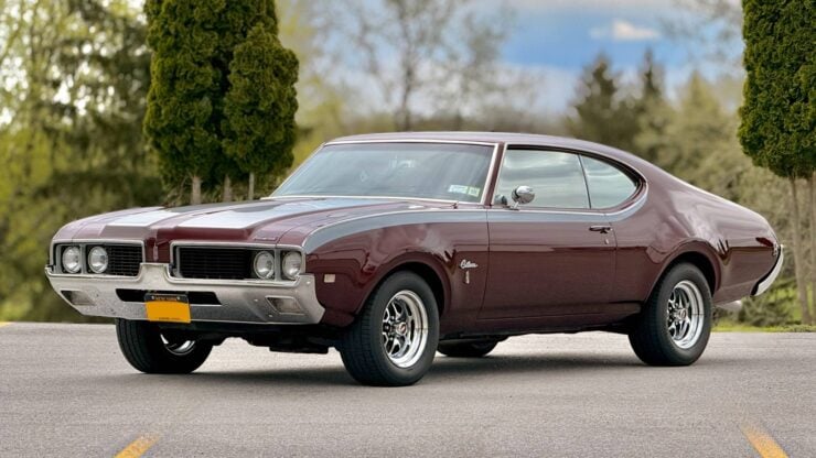 1969 Oldsmobile Cutlass Supreme 1