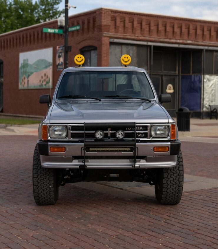1988 Toyota Pickup SR5 21
