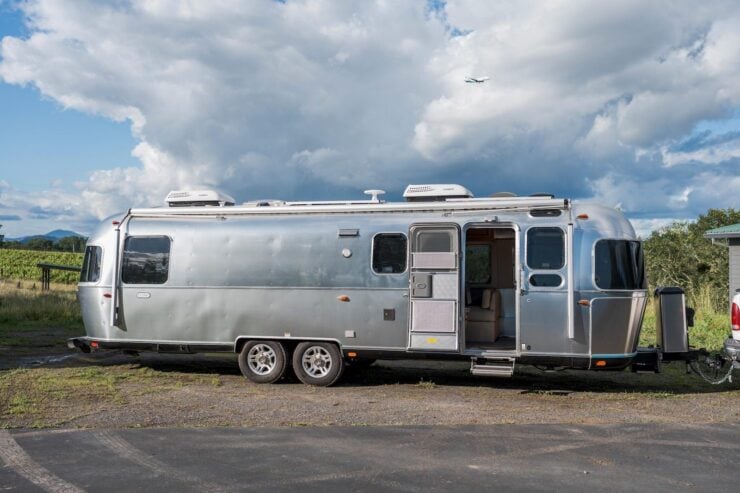 Airstream 30RB Classic 2