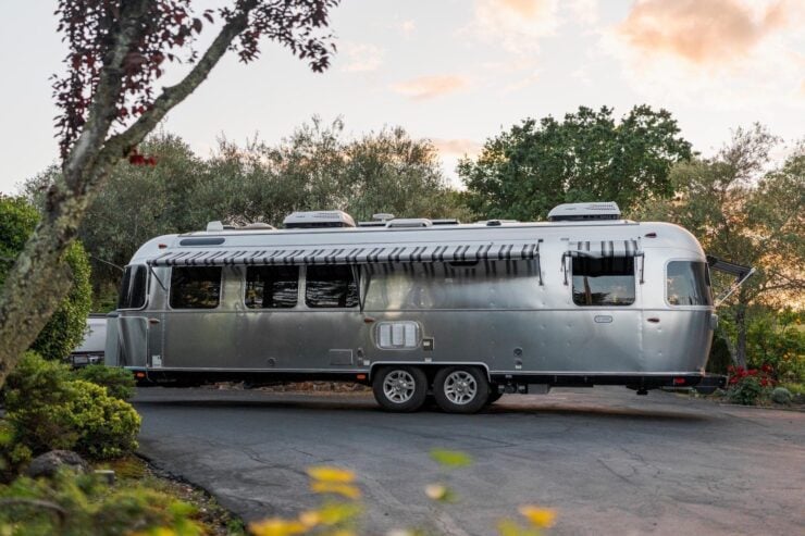 Airstream 30RB Classic 8