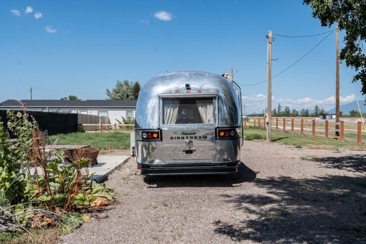 Airstream International Land Yacht Ambassador 12
