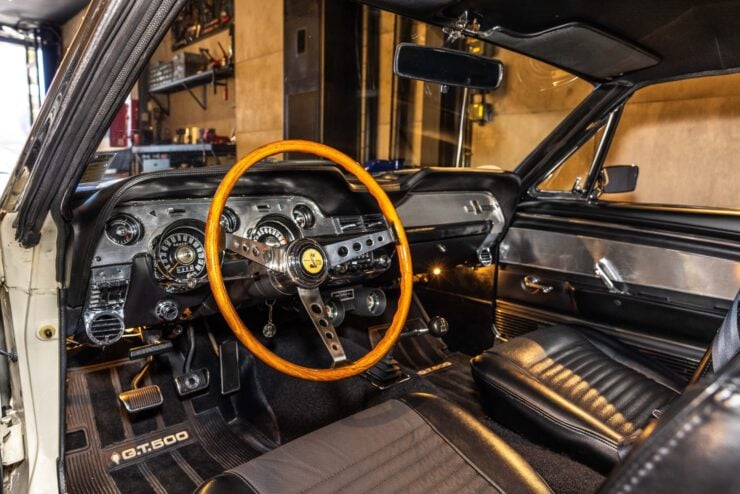 Carroll Shelby 1967 Shelby Mustang GT500 11