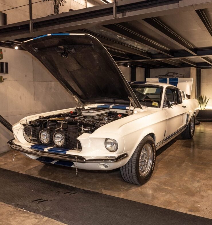 Carroll Shelby 1967 Shelby Mustang GT500 18