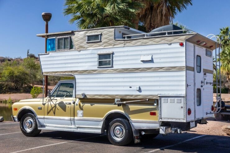 Chevrolet C20 and Del Rey Sky Lounge Camper 16
