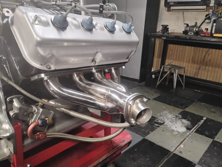 Chrysler 392 Hemi V8 3