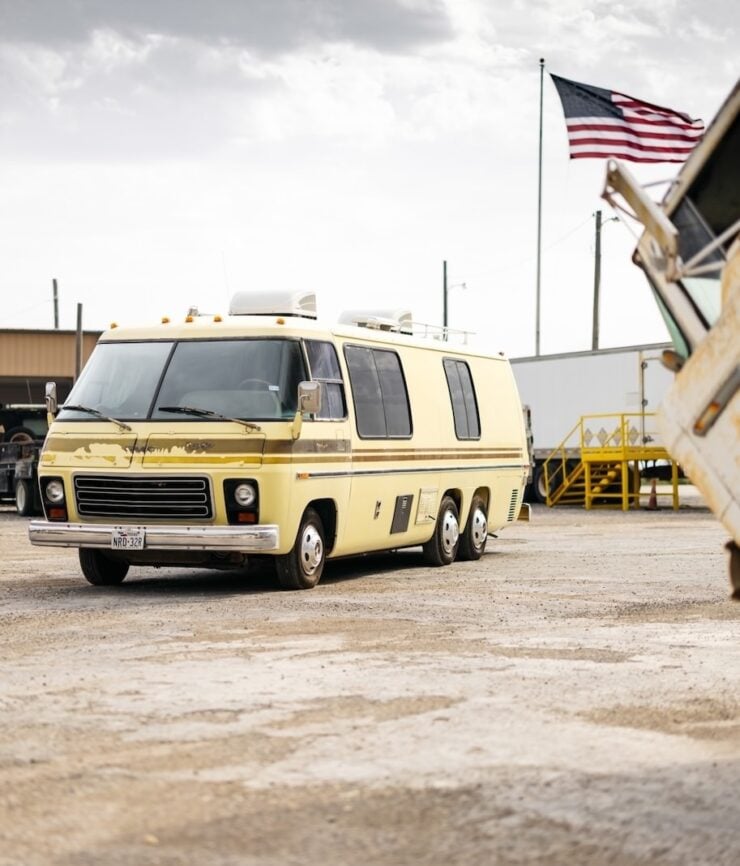 GMC Royale Motorhome 1