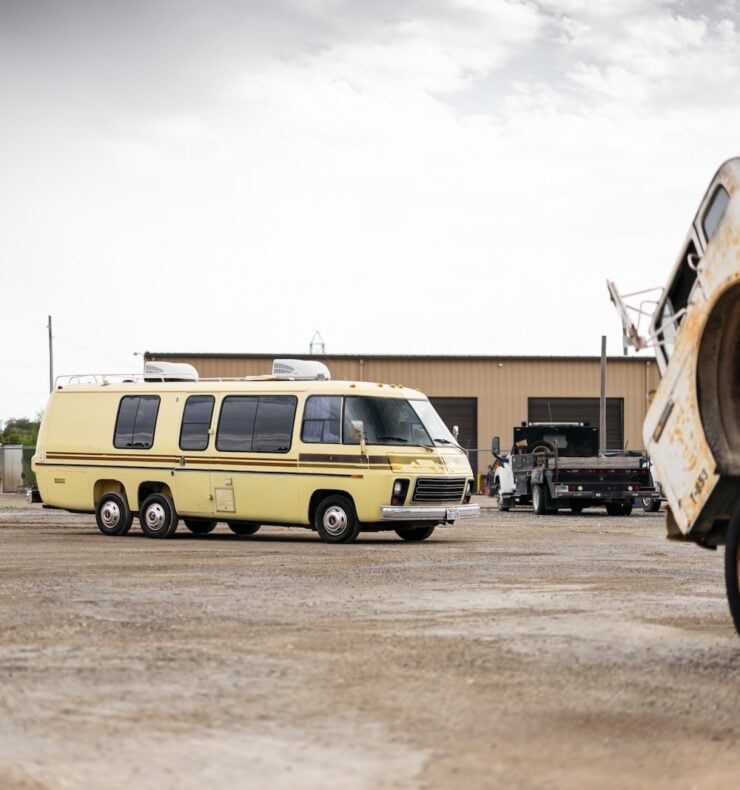 GMC Royale Motorhome 5
