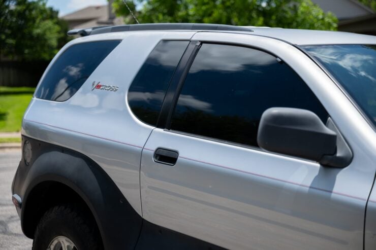 Isuzu VehiCROSS 17