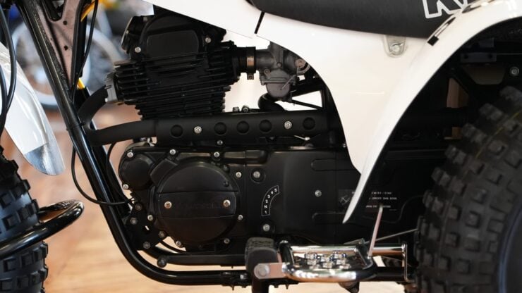 Kawasaki KLT250-P1 16