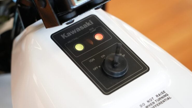 Kawasaki KLT250-P1 20