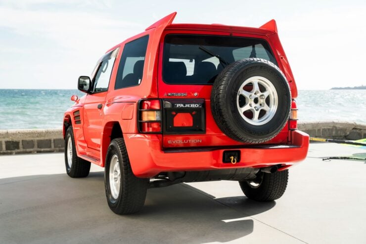 Mitsubishi Pajero Evolution 10