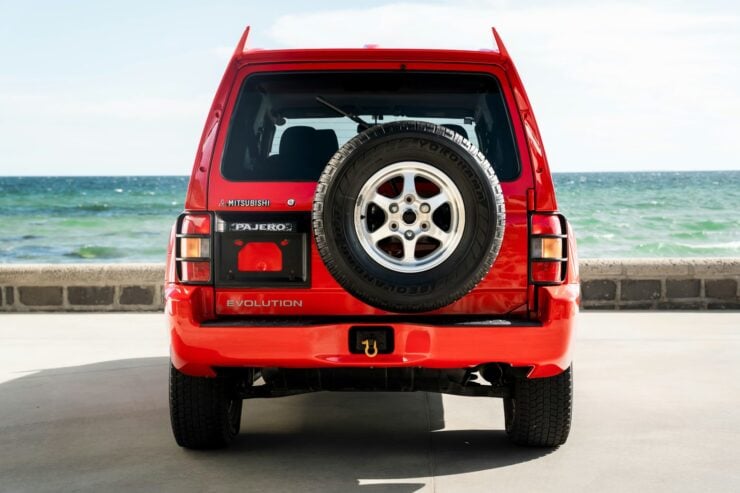 Mitsubishi Pajero Evolution 8