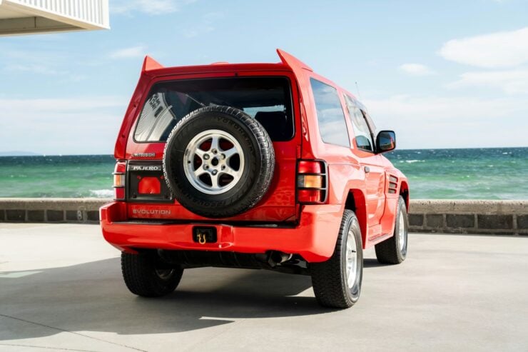 Mitsubishi Pajero Evolution 9