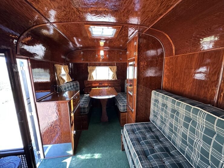 Pierce-Arrow Travelodge Model C Travel Trailer 24