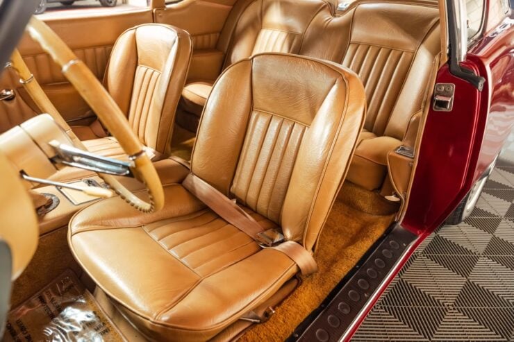 Studebaker Avanti R2 12