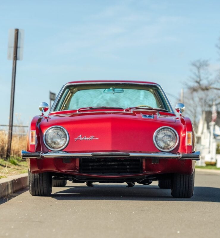 Studebaker Avanti R2 16