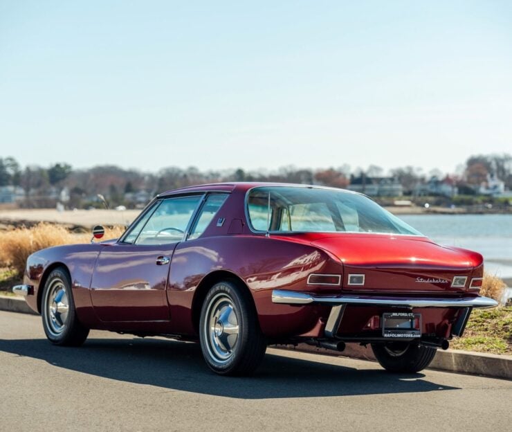 Studebaker Avanti R2 19
