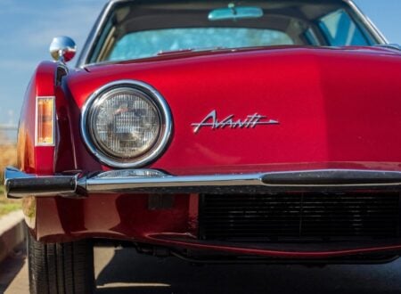 Studebaker Avanti R2 2