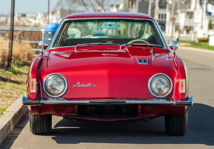 Studebaker Avanti R2 3