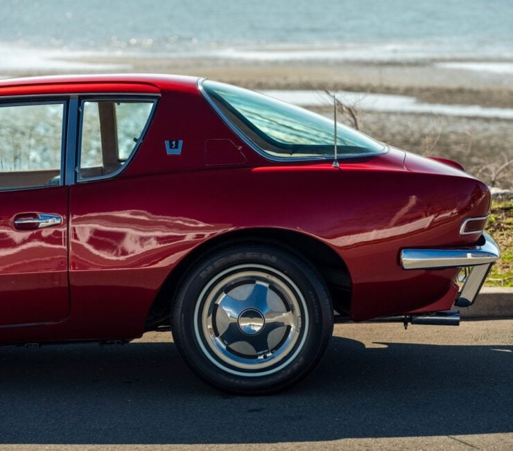 Studebaker Avanti R2 6