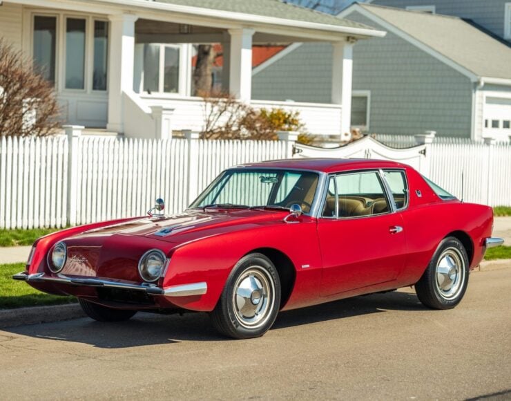 Studebaker Avanti R2