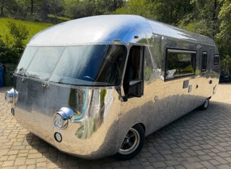 Ultra Van RV 1