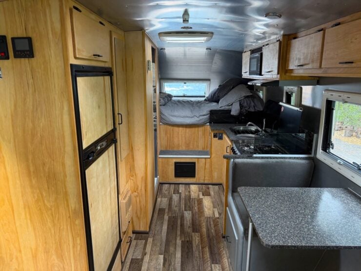 Ultra Van RV 14