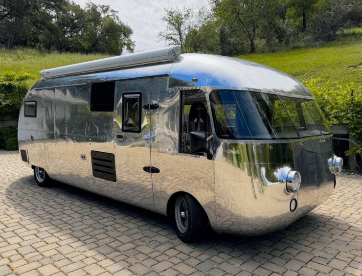 Ultra Van RV