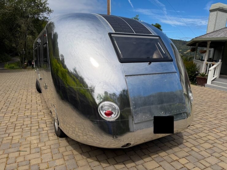Ultra Van RV 9