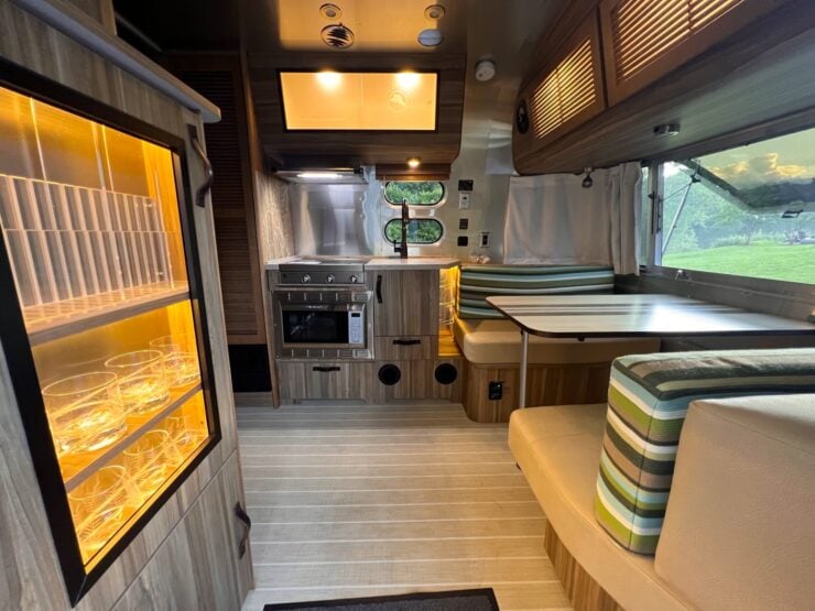 Airstream 19CB Tommy Bahama Travel Trailer 3