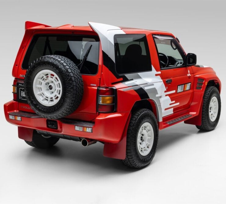 Mitsubishi Pajero Evolution 16